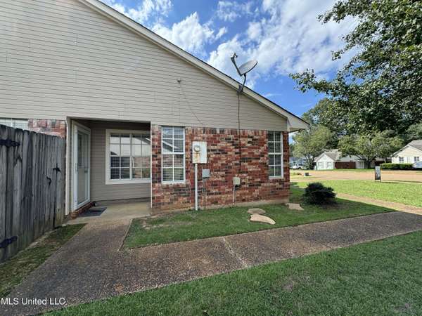 104 Glen Hollow Drive, Clinton, MS 39056