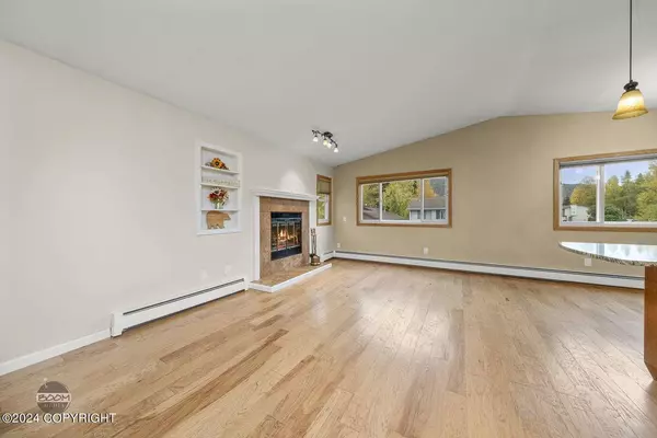 17707 Kiloana CIR, Eagle River, AK 99577