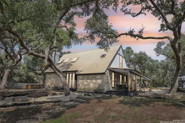 11000 FM 32, Fischer, TX 78623-1814