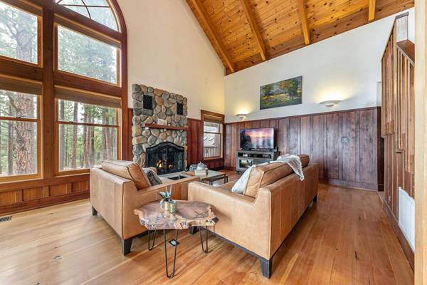 14718 Donnington Lane, Truckee, CA 96161-0000