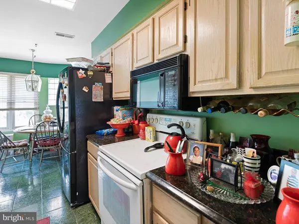 5209-UNIT LE PARC DR #37, Wilmington, DE 19809