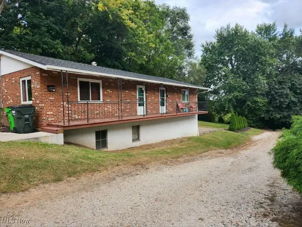 705 Wooster RD N, Barberton, OH 44203