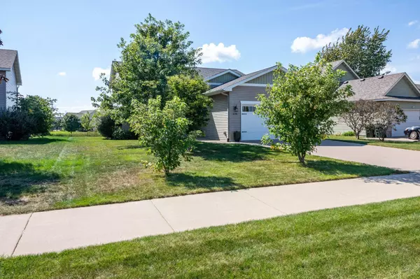 678 Brianna DR, Sartell, MN 56377