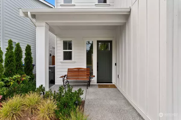 211 B 151st ST SW, Lynnwood, WA 98087