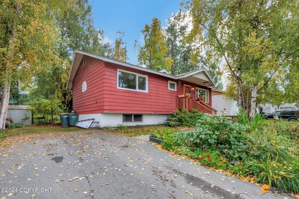 2050 Waldron DR, Anchorage, AK 99507