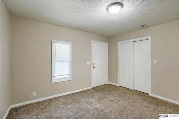 2555 Rees Street, Omaha, NE 68105