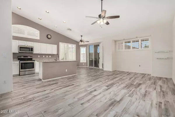 1731 W CATHEDRAL ROCK Drive, Phoenix, AZ 85045