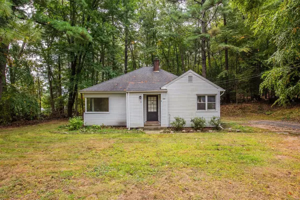 5 Gordon Street, Simsbury, CT 06070