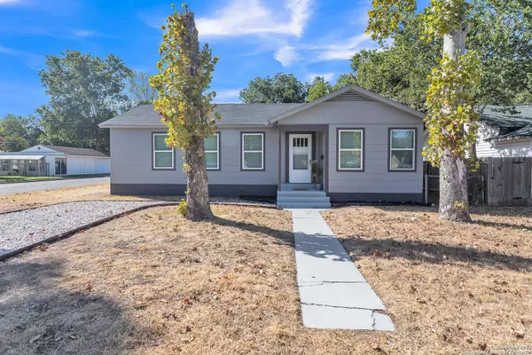 401 AERO AVE, Schertz, TX 78154-1805