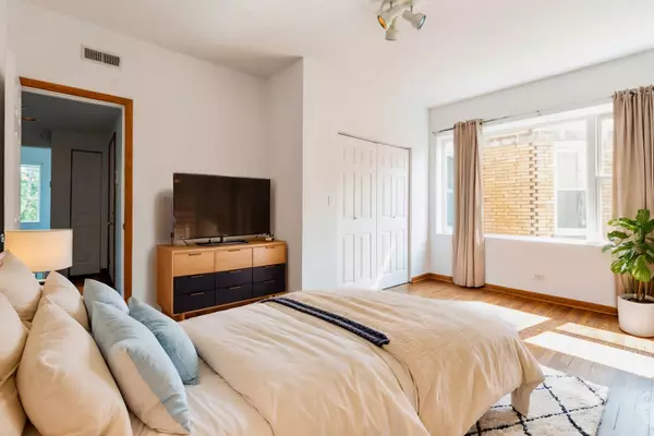 4915 N Avers Avenue #3CN, Chicago, IL 60625