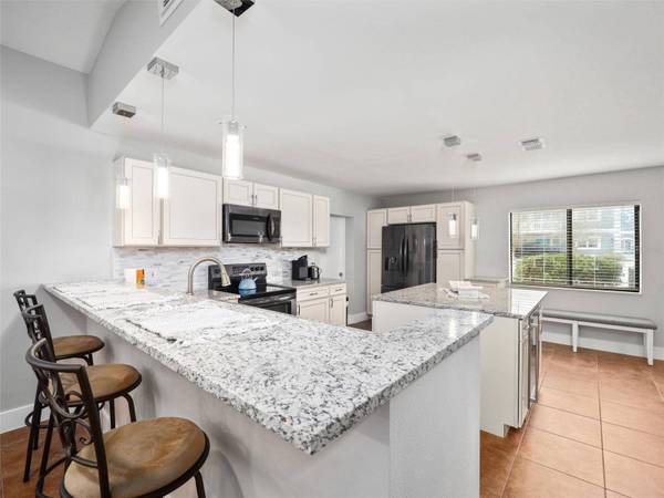 2 CEDAR CT, Palm Coast, FL 32137