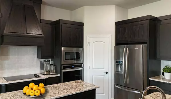 60 Tamminga TRL, Waxahachie, TX 75167