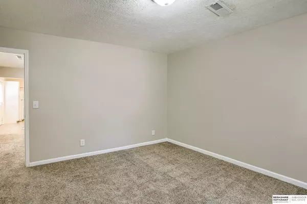 2555 Rees Street, Omaha, NE 68105