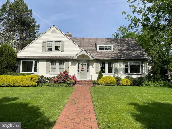 316 CHEWS LANDING RD, Haddonfield, NJ 08033