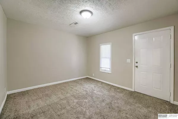 2555 Rees Street, Omaha, NE 68105