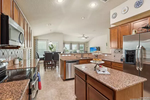 434 TURNBERRY WAY, Cibolo, TX 78108-4336