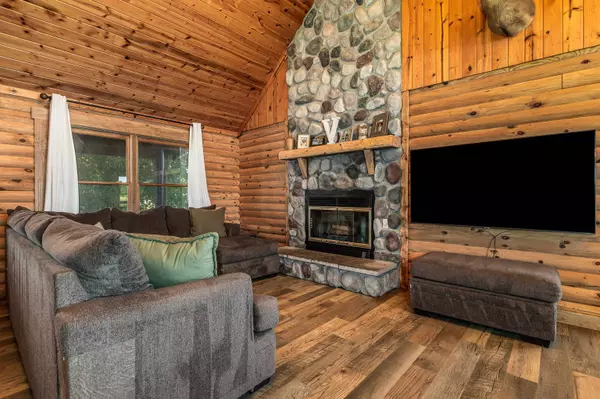 11A55 Fairway Drive, Apple River, IL 61001