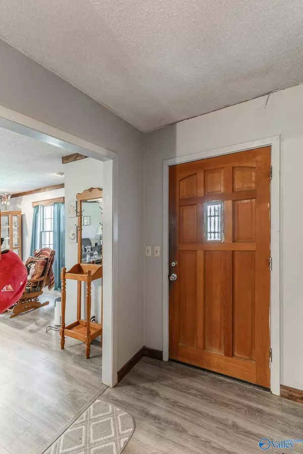 47 Jarvis Drive, Falkville, AL 35622