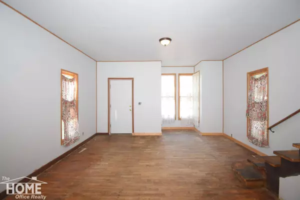 328 N Saginaw Street, Owosso, MI 48867