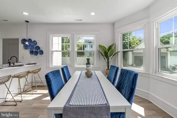 22 E MARSHALL RD, Lansdowne, PA 19050