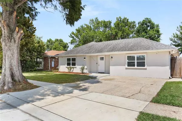 7509 LIGUSTRUM DR, New Orleans, LA 70126