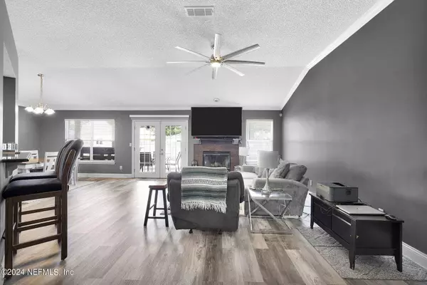 8959 BRIDGE CREEK DR W, Jacksonville, FL 32244