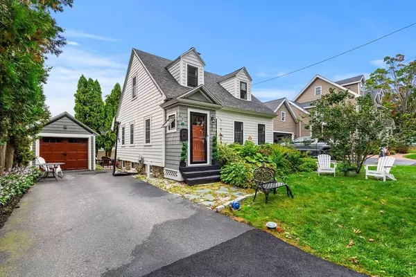 94 Lyman Rd, North Andover, MA 01845