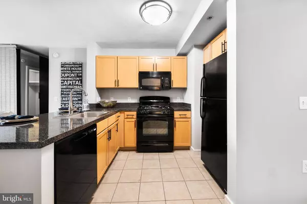 800 4TH ST SW #S611, Washington, DC 20024