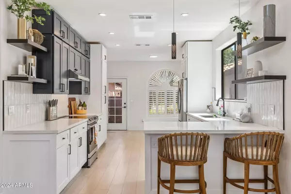 11846 N 40TH Place, Phoenix, AZ 85028