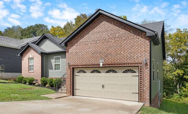 1129 Racker Dr, Clarksville, TN 37043