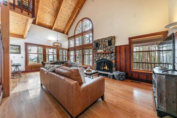 14718 Donnington Lane, Truckee, CA 96161-0000