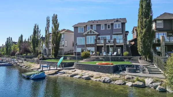 371 Chapala PT SE, Calgary, AB T2X 0A2