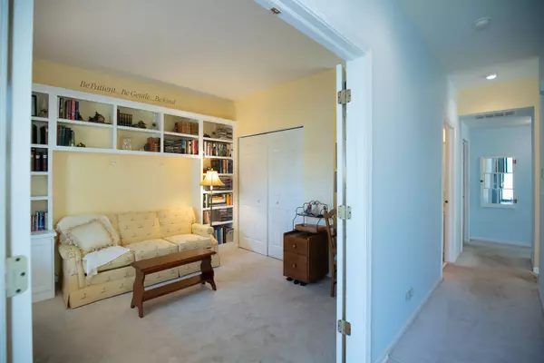 13129 W Shannon DR #13129, Beach Park, IL 60083