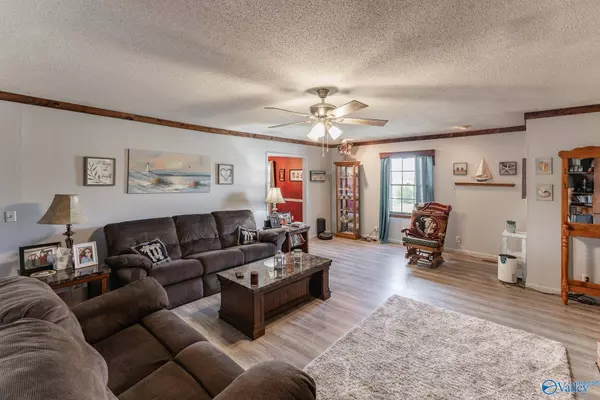 47 Jarvis Drive, Falkville, AL 35622