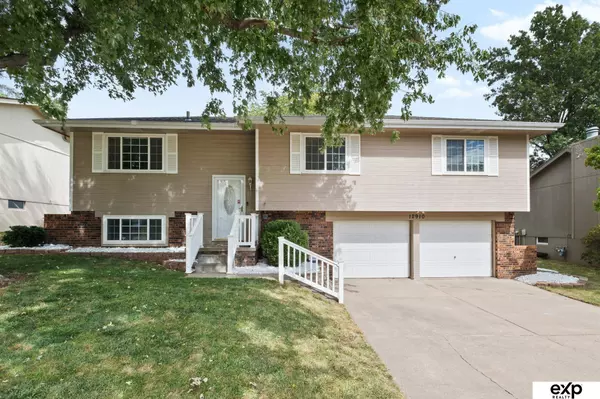 12910 Corby Street, Omaha, NE 68164