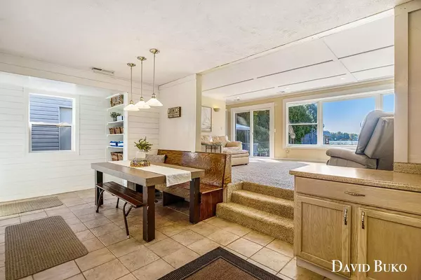 662 Lakeview Drive, Lake Odessa, MI 48849