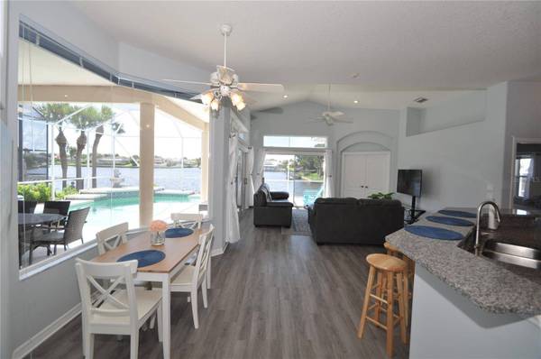 16 CEDARWOOD CT, Palm Coast, FL 32137