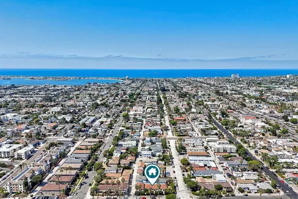 2073 79 Reed AVE, San Diego, CA 92109