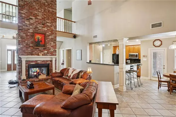 965 JASON DR, Belle Chasse, LA 70037