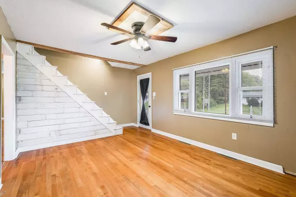 779 OLD WHITE HILL RD, Stuarts Draft, VA 24477