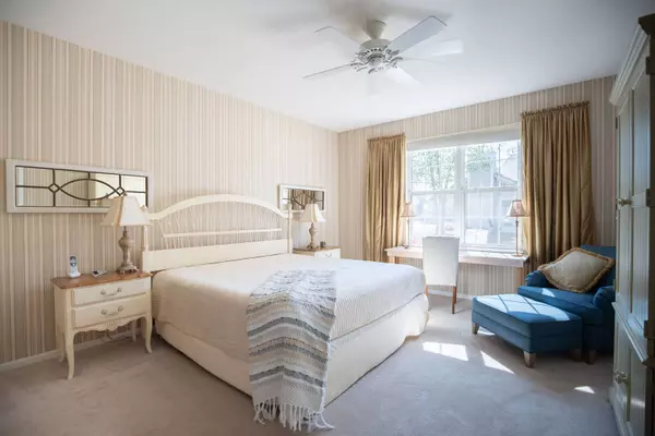 13129 W Shannon DR #13129, Beach Park, IL 60083