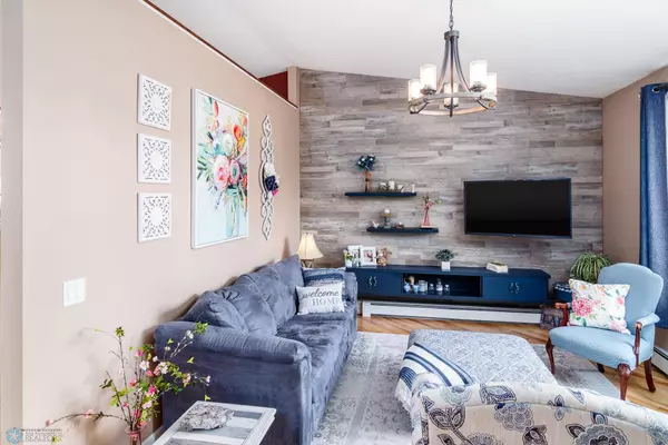 503 4th AVE NE, Dilworth, MN 56529