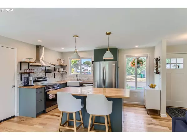 10955 SW 82ND AVE, Portland, OR 97223