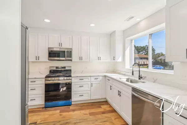 34686 N Long AVE, Ingleside, IL 60041