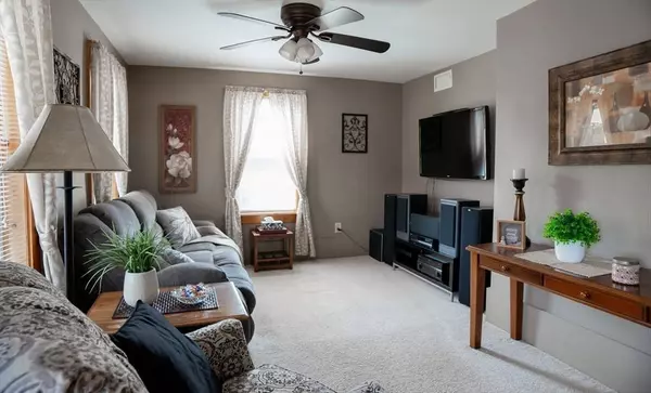 1 Webster Ave, Westfield, MA 01085