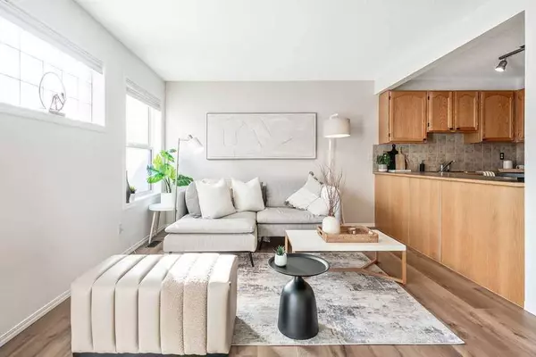 124 Everstone PL SW, Calgary, AB T2Y4H8