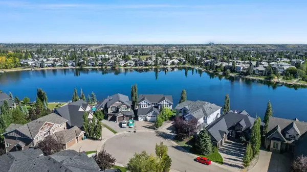 371 Chapala PT SE, Calgary, AB T2X 0A2