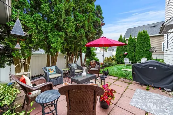 94 Lyman Rd, North Andover, MA 01845