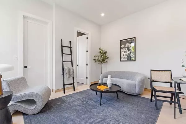 52 Sharpe Rd, Newton, MA 02468