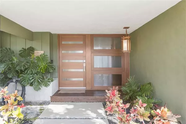 2824 Stromboli RD, Costa Mesa, CA 92626